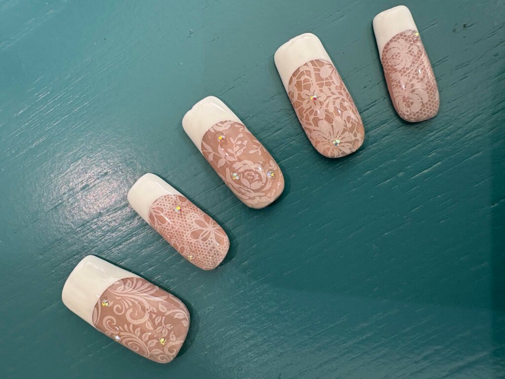 Lace Frenchies! (Press-on Set)